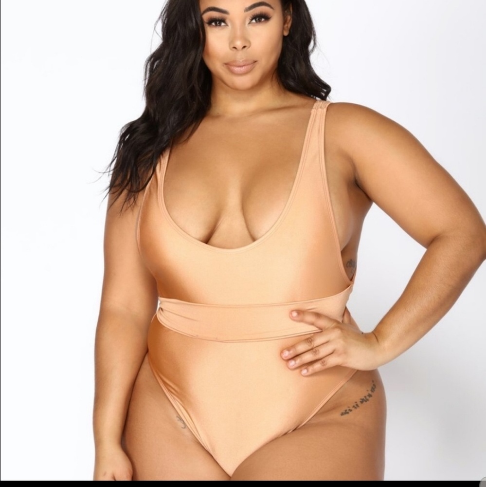 NWOT sexy bronze swimsuit
